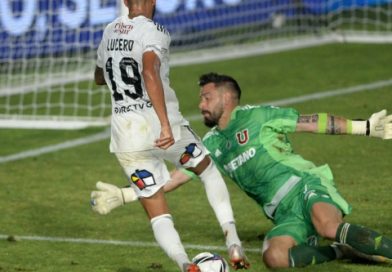 Hernán Galindez por penal contra Colo-Colo: «La pelota queda en mi mano derecha automáticamente»